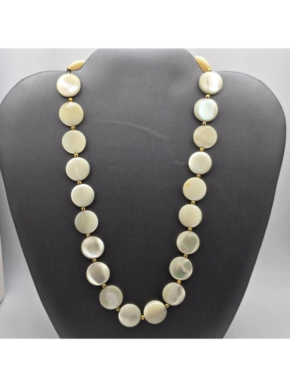 Vintage Mother Of Pearl Coin Necklace Gold Plated Nautical Chic Shell Jewelry - Picture 2 of 13